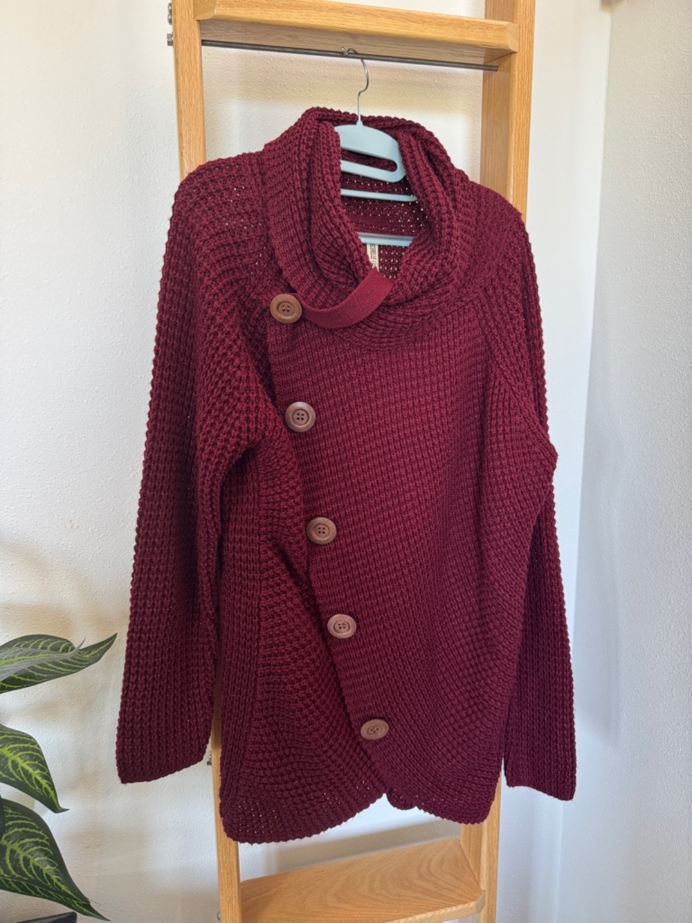 Grecerelle Cozy Women's Pullover Button-Front Maroon Sweater with Shawl Collar